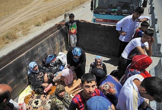 Turkmen refugees truck
